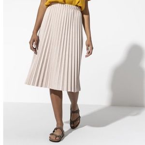 Mayari Birkenstock’s